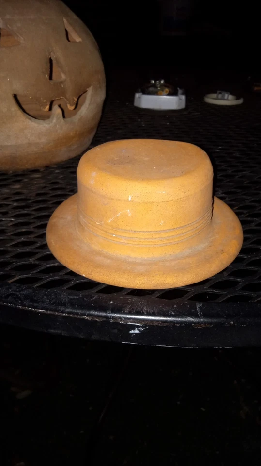 Linterna Jack O' de terracota versión antigua con sombrero de copa linterna de calabaza de Halloween Foto 3 de 4