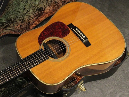 Martin HD-28V Fishman Rare Earth Single 2000 Used Acoustic Guitar - Picture 5 of 11