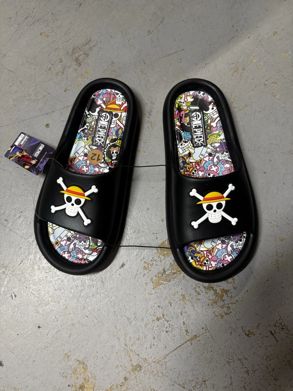 NEW One Piece Skull SLIDES Black Sandals Men's size 12 Slip-on Shoes NWT Rare!