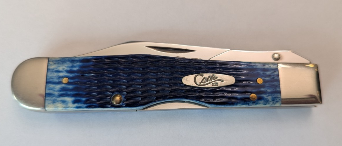 2003 Case XX Cheetah 6111 1/2L SS Navy Blue Jigged Bone Swing