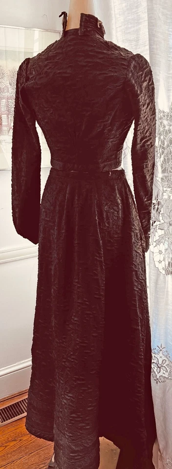 Antiguo Traje Victoriano Negro Seda Brocatelle Caminar Mañana C. 1870 ZZ062 Foto 4 de 4