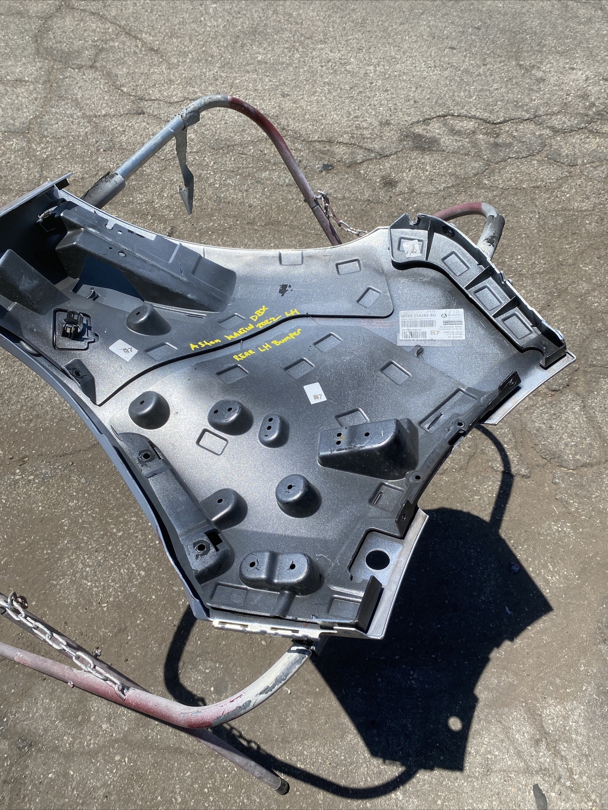 2022 Aston Martin dbx rear LH bumper cover