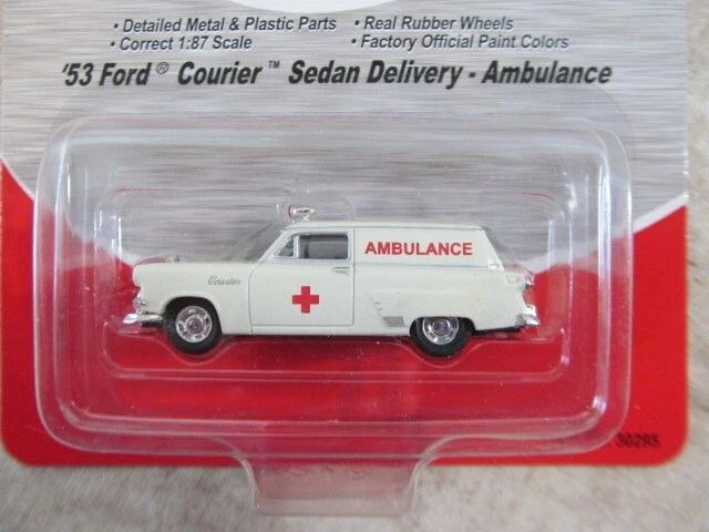Mini ambulancia Ford Courier 1953 CMW metales #30295 escala HO 1/87 NUEVO EN STOCK desde 2011 Foto 2 de 3