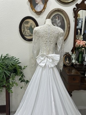 long sleeve 90s wedding dress 80s 90s Vintage Wedding Dress Two Piece Gown Size 8 Ivory Satin Lace Long  Sleeve