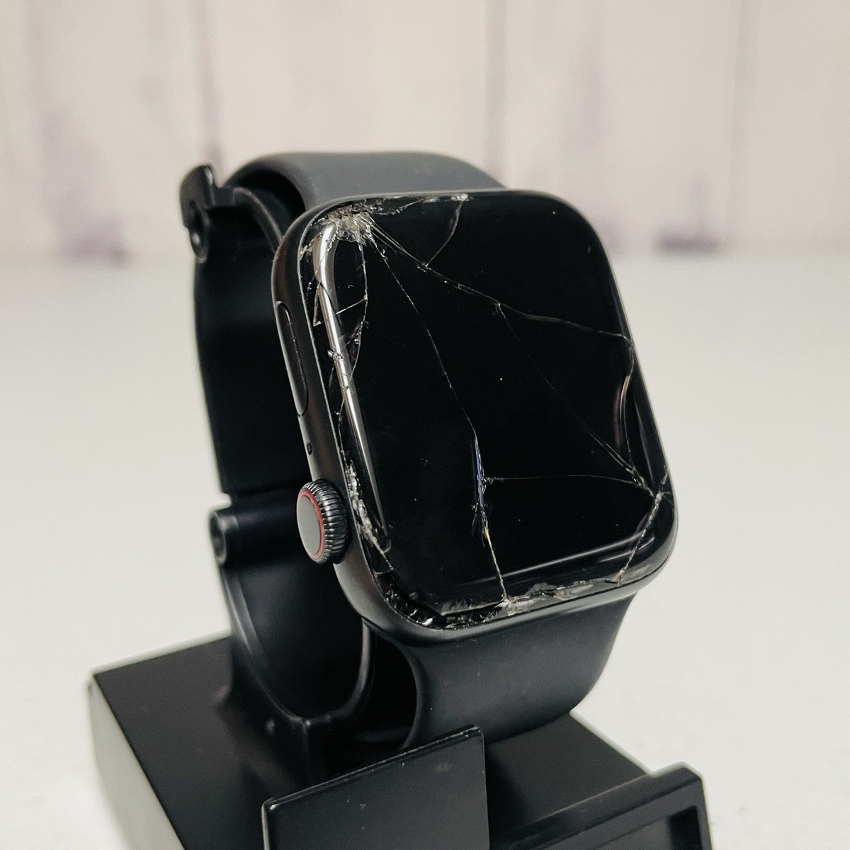 APPLE WATCH SE 44MM Aluminum Case Ion X Glass GPS LTE WR50M READ