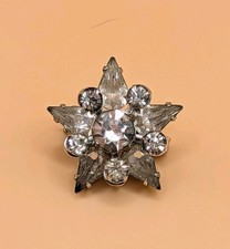 Small Vintage Prong Clear Rhinestone layered Star Brooch Pin Silver Tone