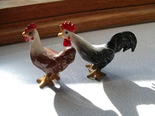 Retired Hagen Renaker Leghorn Rooster Crowing and Hen