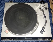 Vintage TECHNICS SL-3200 Direct Drive Automatic Turntable Works No Cartridge