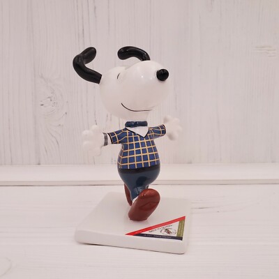 Westland Peanuts On Parade Back To School Ceramic Snoopy Figurine