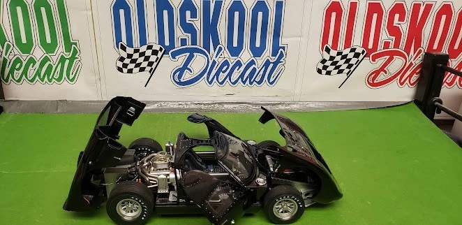 Ford GT40 MKIV 1967 EXOTO #RLG18053 escala 1:18 retirado Foto 4 de 4