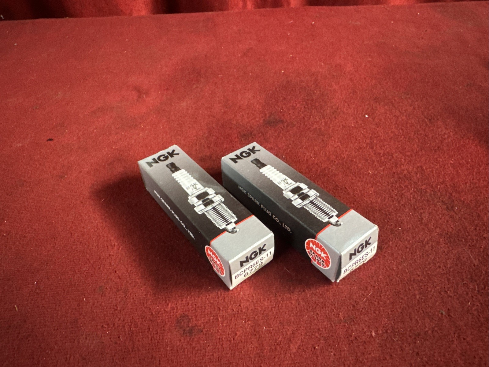 NGK 6779 -  BCPR6ES-11  Spark Plug Set OF 2 NEW