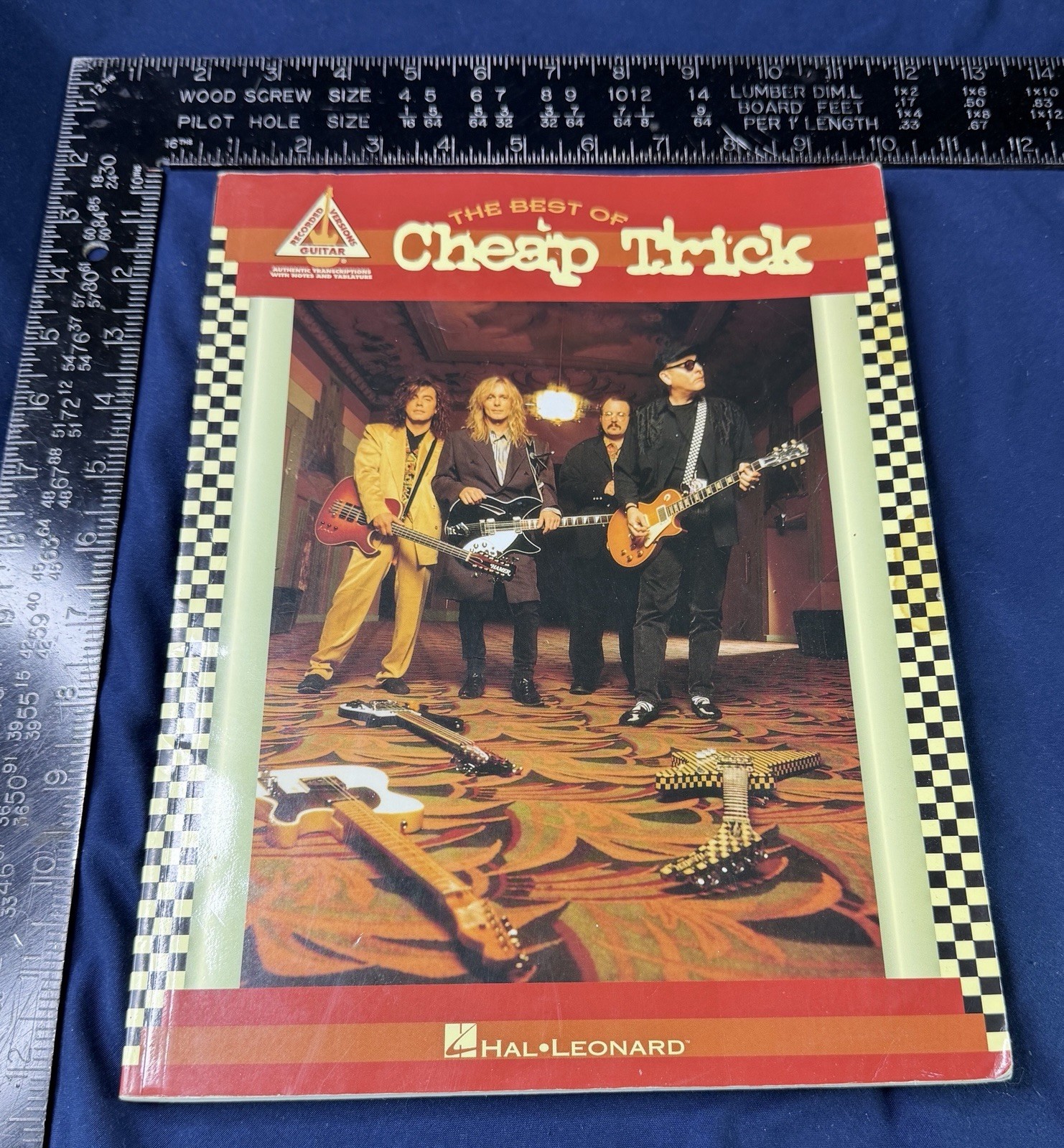 Best of Cheap Trick Guitar Tab Songbook Hal Leonard