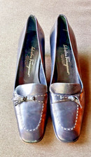 Salvatore Ferragamo Women's Black Leather Pumps Shoe Size 9 AA Italy
