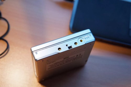 Reproductor Grabadora MDLP Net MD Sony MiniDisc Walkman MZ-N710 EN CAJA + Accesorios - Imagen 12 de 18