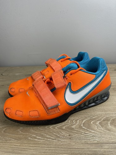 custom swoosh