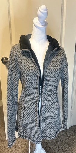 Bench Womans size large quilted fleece lined grey jacket