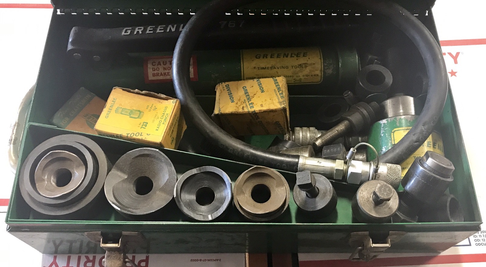 Greenlee No. 7306 Knockout Punch Set w/ Hydraulic Hand Pump 767 eBay