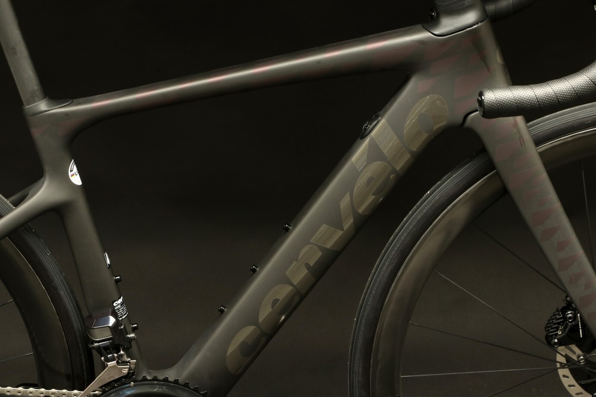 2021 Cervelo Caledonia-5 Dura-Ace Di2 11s Carbon Bike 48cm 2021 Cervelo Caledonia-5 Dura-Ace Di2 11s Carbon Bike 48cm
