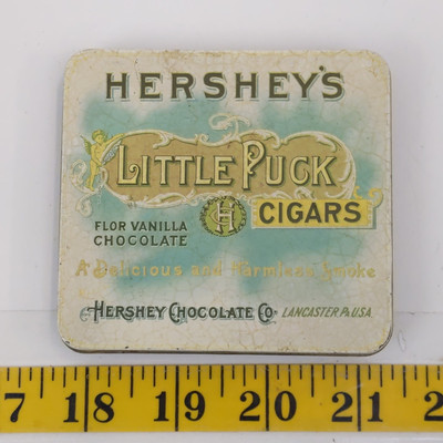 Hershey s Little Puck Cigars Tin Flor Vanilla Chocolate 1982 Made in England 