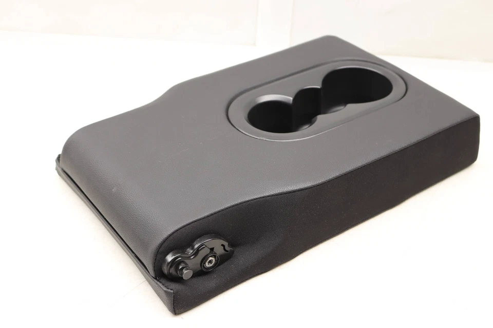 VW GOLF 2014-2017 - reposabrazos asiento trasero / soporte para copa 5GM885081L Foto 3 de 4