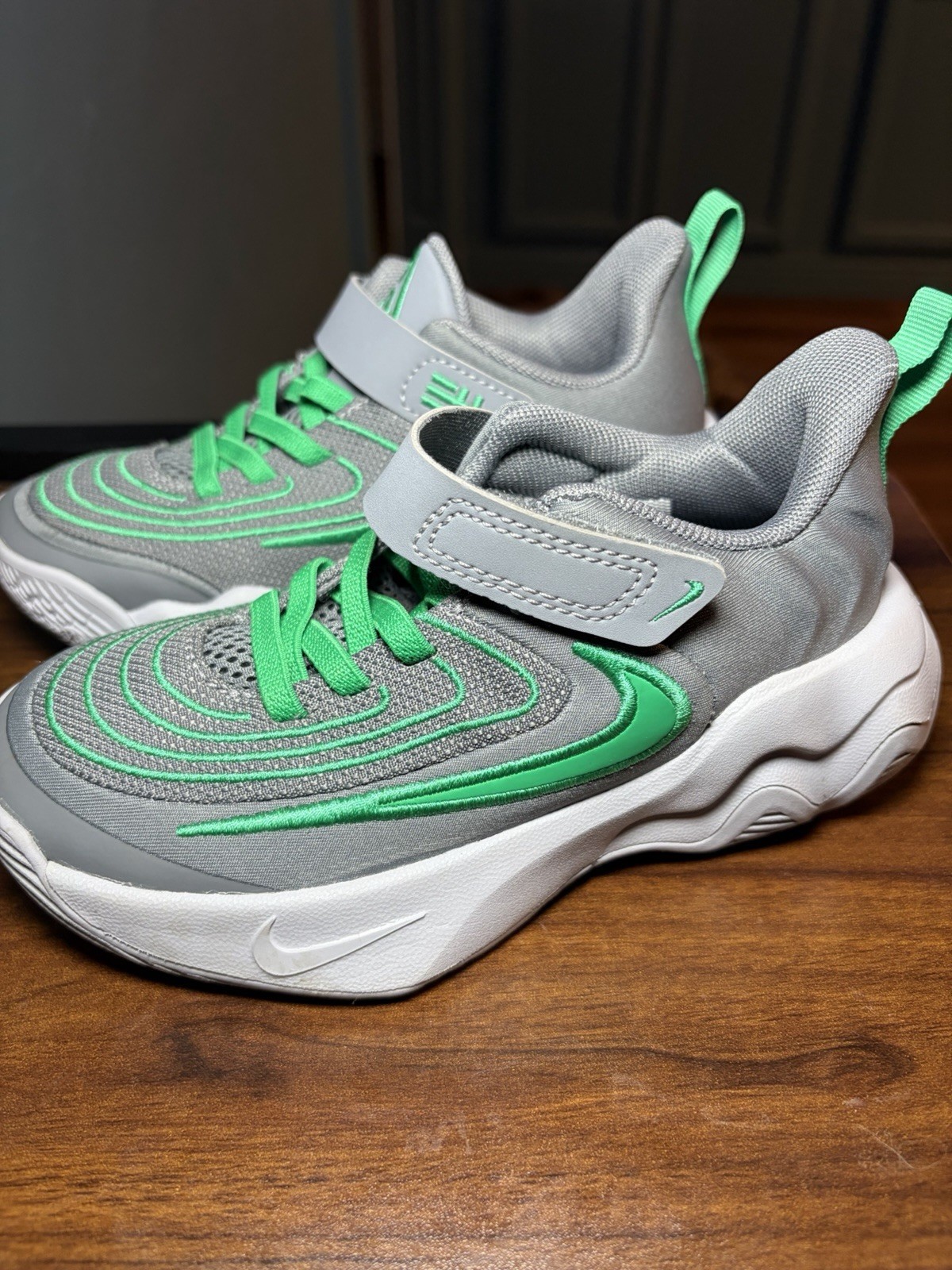 Gray Green Size 11c
