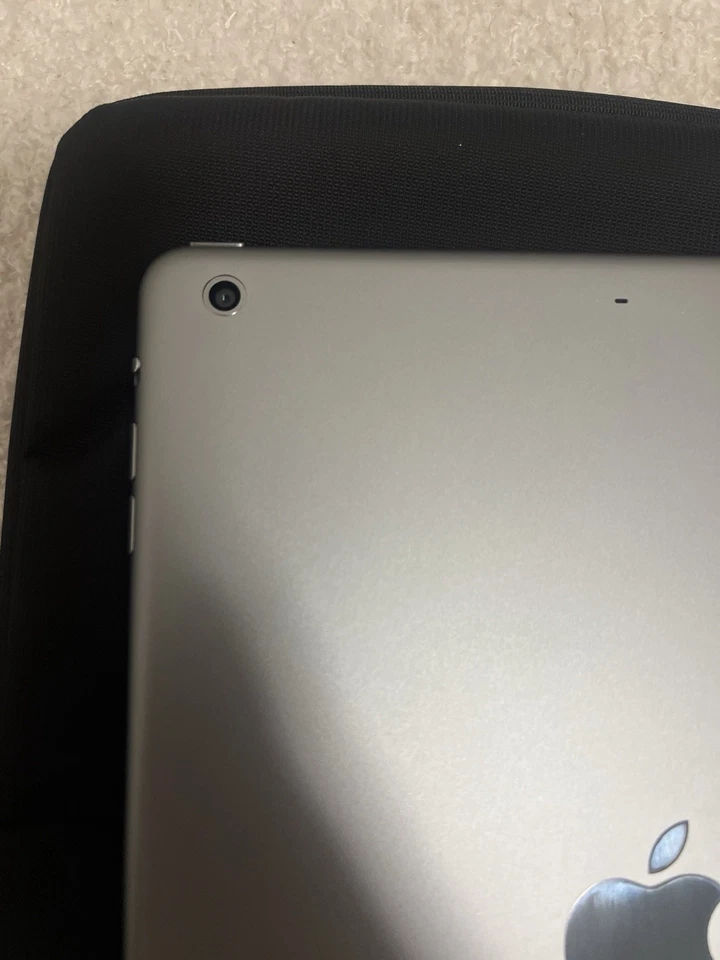 Apple iPad Air 2013 1 Gen Spacegrau Wi-Fi - Bild 2 von 4