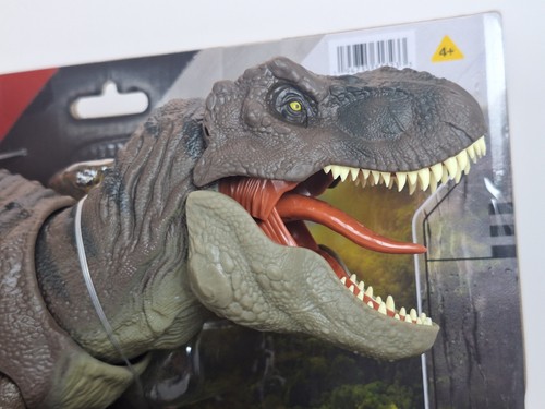 Mattel Jurassic World Rebirth Lab Lockdown Tyrannosaurus Rex 2025 - Aspecto en mano - Imagen 2 de 5