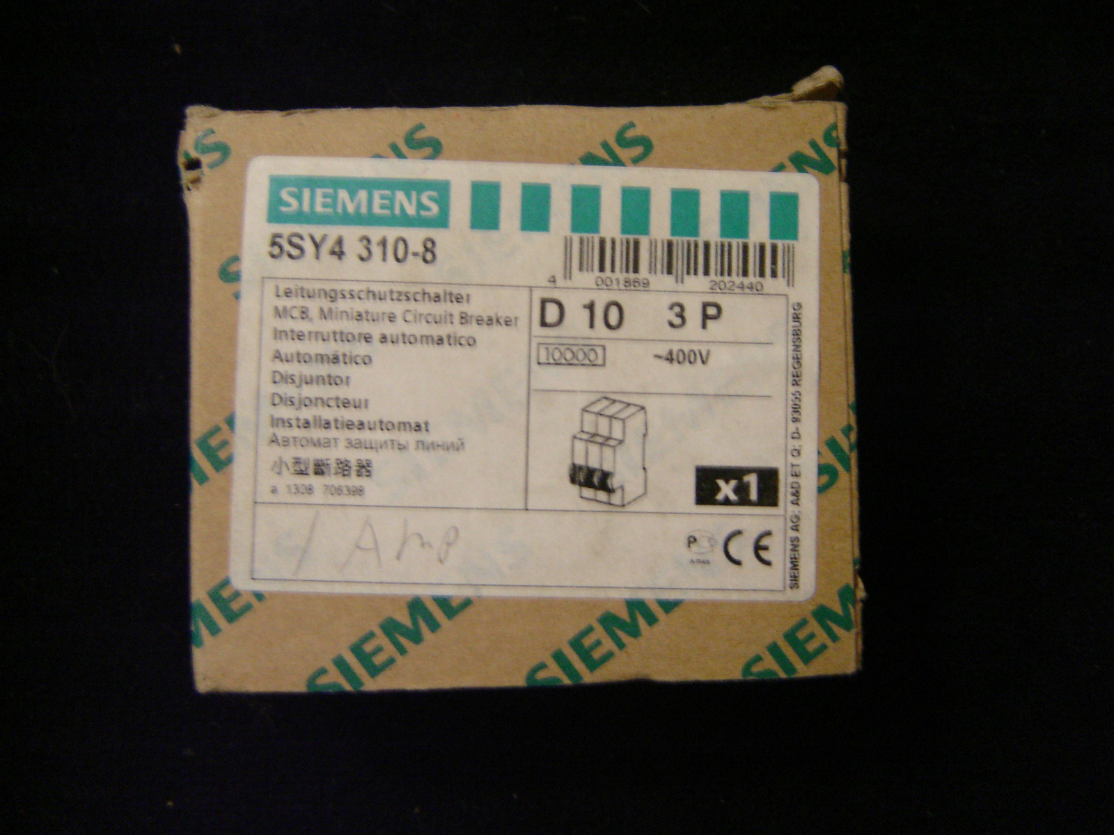 Foto 1 di 2