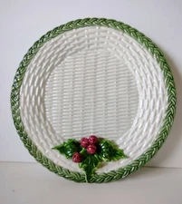 The Mane Lion Basket Weave 8.5" Desert Serving Plate w/Holly Leaves Italy 