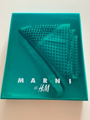 Marni at H&M dreieckiges Seidentuch/-schal silk neck tie scarf