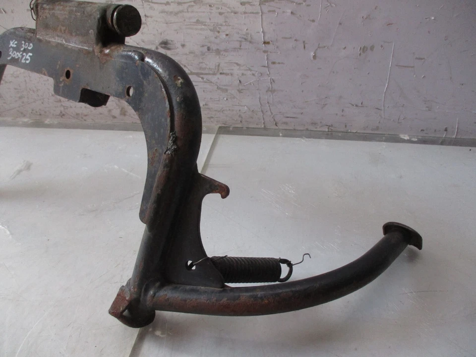 Cavalletto Centrale Supporto Staffa Yamaha XC 300 2003 2005 2006 Centre Stand - Immagine 4 di 4