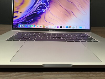 MacBookPro2019 16inchM1Pro/32G/1TBシルバー APPLE MacBook Pro 16 inch, 32GB RAM, 1TB SSD, 5.0GHZ i9