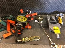 Dyna-Lock 20ft Nylon Webbing Self-Retracting Lanyard +2 Safety Harness More--