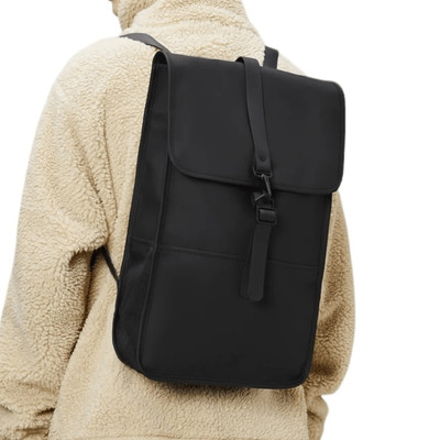 RAINS BACKPACK IN BLACK, UNISEX