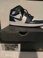Nike Air Jordan 1 Mid GS Armory Navy 554725-411 Size 5y/ Women 6.5 New