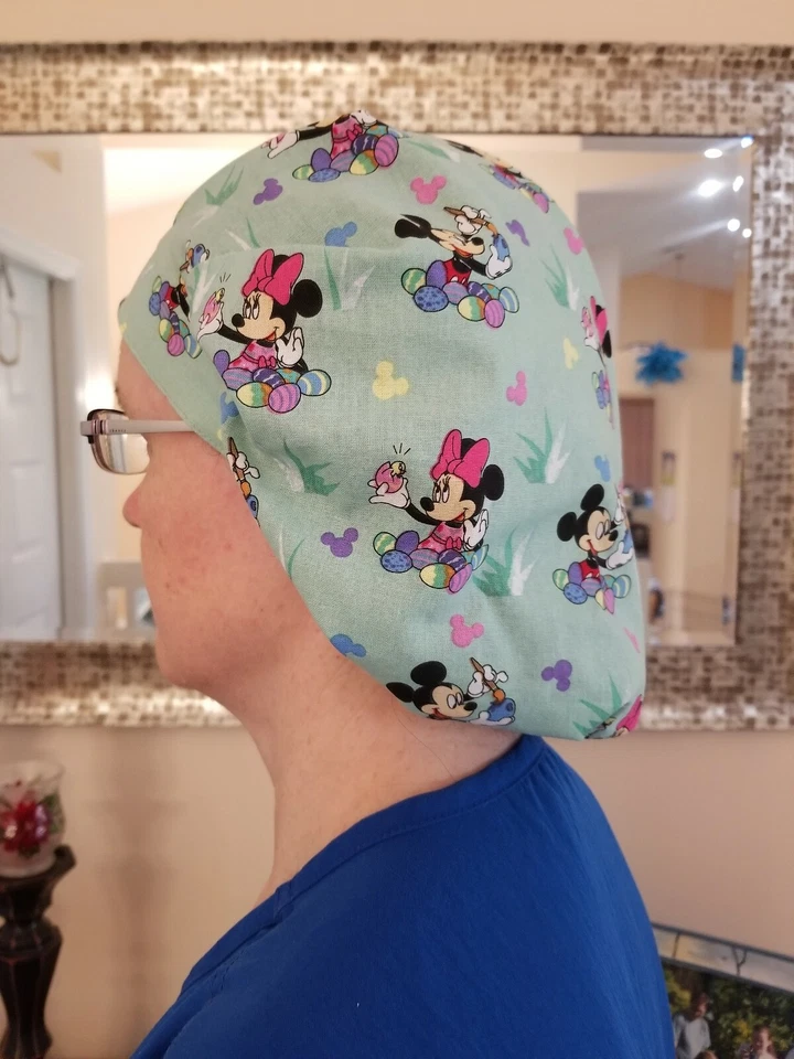 女士 Bouffant 手术帽 - 迪士尼 Mickey Minnie 绿色 - 美国手工制作 — 第 3/4 张图片