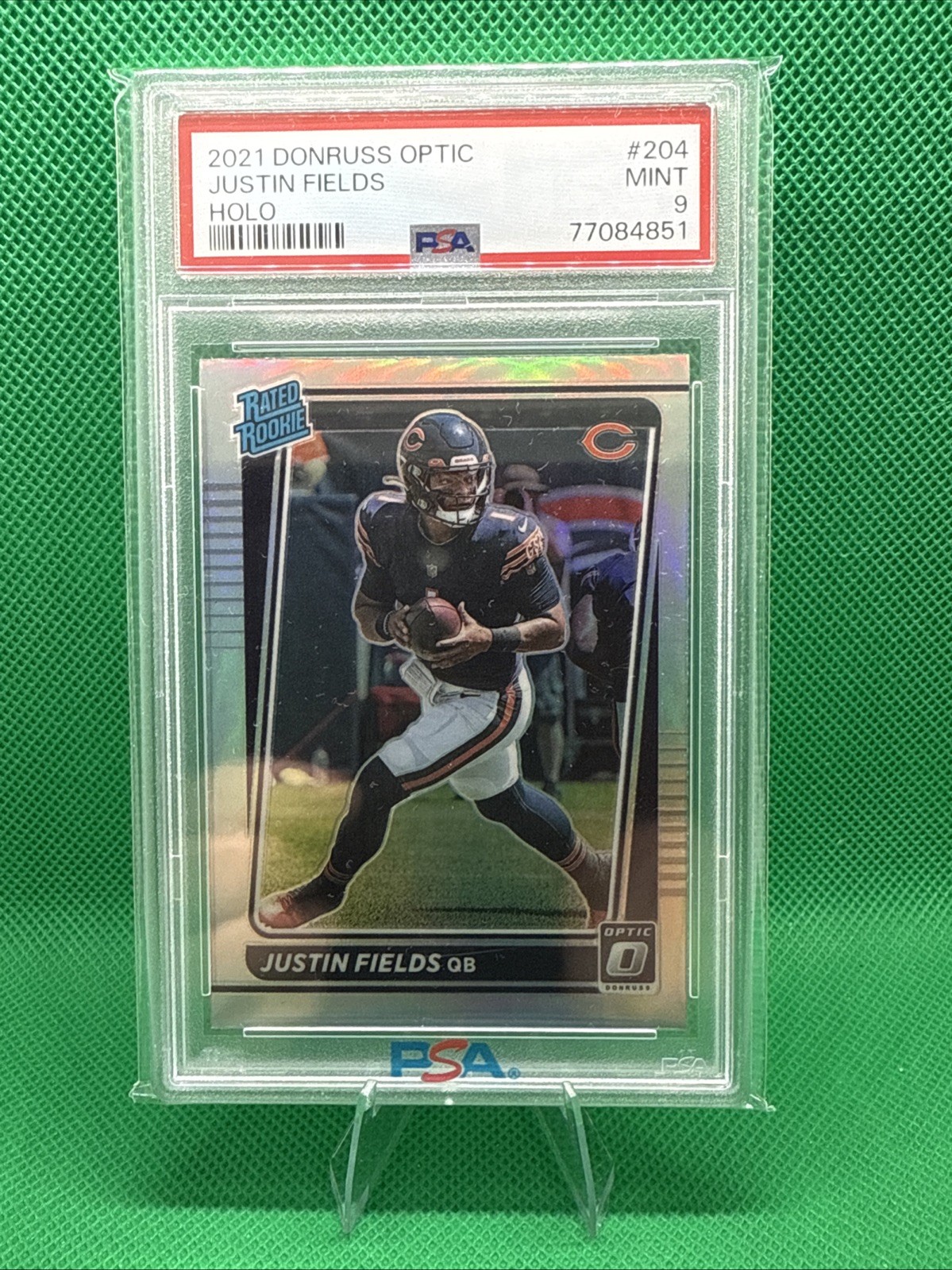 2021 Panini Donruss Optic - Rated Rookie Justin Fields #204 Holo Prizm (RC)