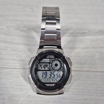 Casio AE-1000W Uhr Herren Edelstahl Weltzeit 5 Alarme Illuminator