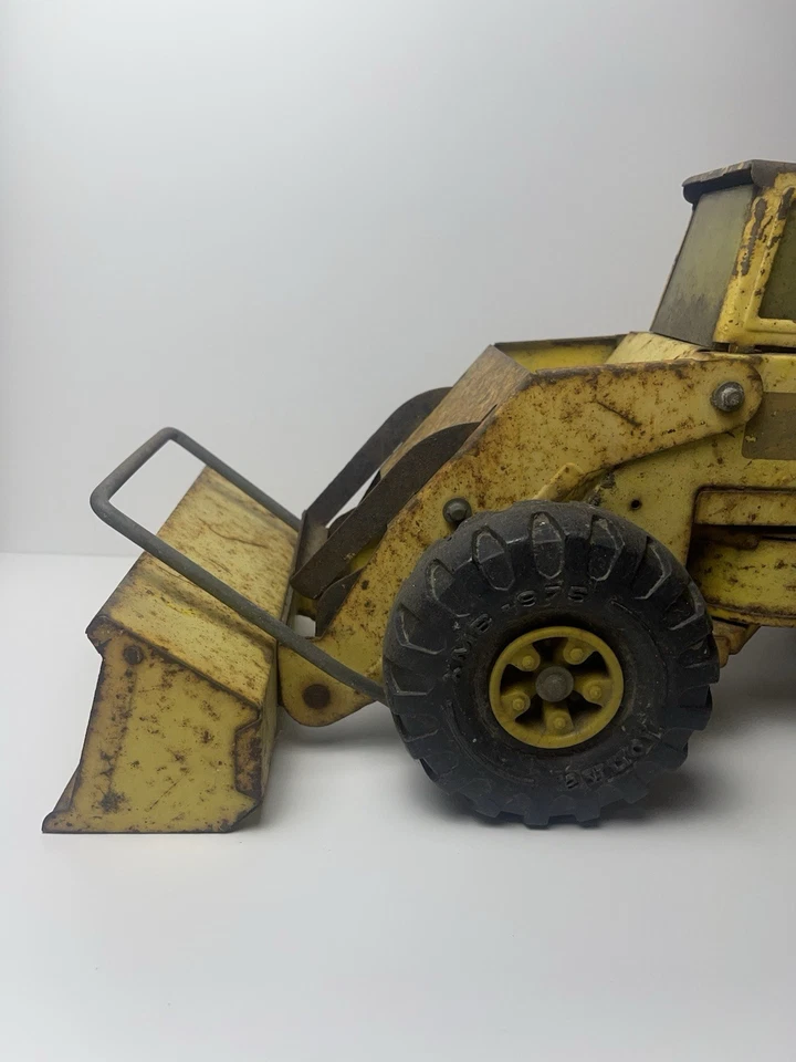 Cargador frontal de acero prensado Mighty TONKA XMB-975 vintage años 70 Foto 4 de 4