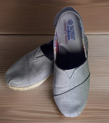BOBS from SKECHERS Highlights - High Jinx, Women's Slip on Shoe Beige 8.5 EUC