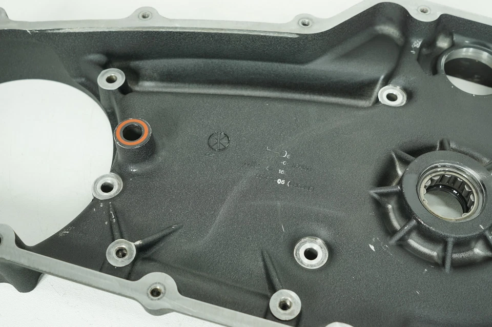 06 Harley-Davidson Dyna FXDBI Street Bob OEM cubierta de embrague principal interior 60800-06 Foto 2 de 4