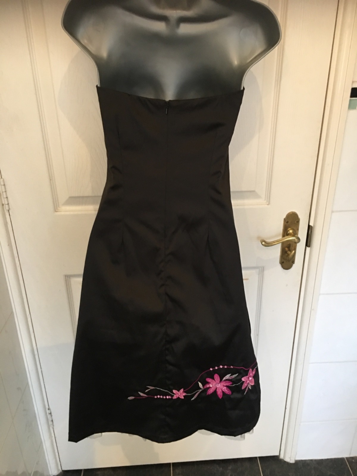Stunning Jane Norman vintage Y2K black satin pink floral embellished dress 10(8) image 9