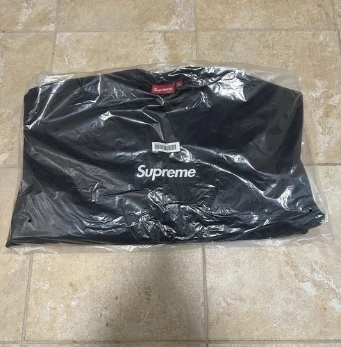 Logo Supreme boîte lavée col rond noir SS25 Taille L