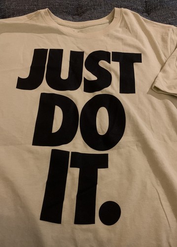 Nueva con etiquetas Camiseta Nike Drifit Algodón Just Do It New Orleans Saints Talla Grande Dorada T3 - Imagen 6 de 8