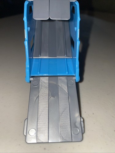Micro Machines Mini Vehicle Hauler Series 4 Blue No Truck - Picture 6 of 6