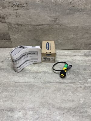 Banner Engineering S126EQP 42493 S12 Opposed Mode Emitter, 10-30VDC, New