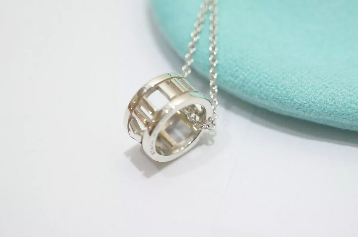 Atlas shop open pendant