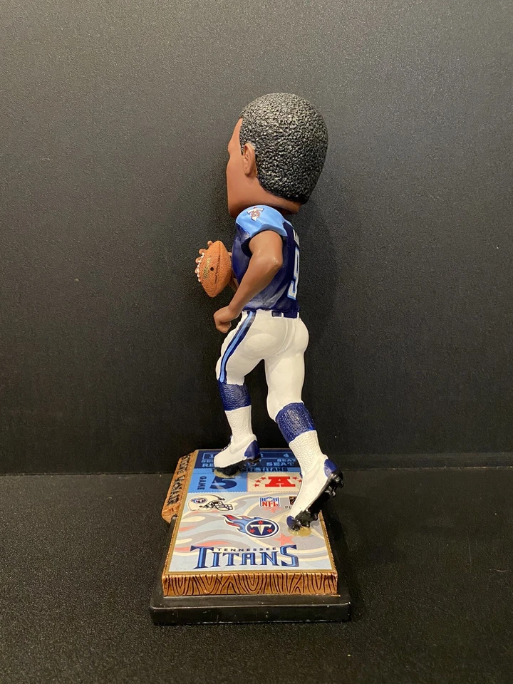 Steve McNair Tennessee Titans #9 NFL BigHead Bobblehead Legends Of The Field 272 Foto 2 de 4