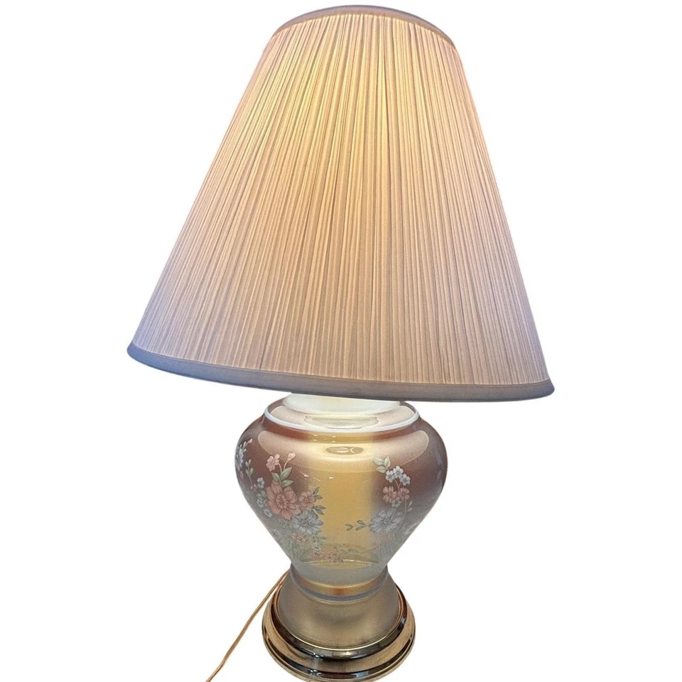 Vintage mid-century Wescal brass Hollywood Regency lamp MCM holiday gift - Image 2 of 4