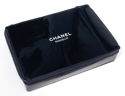 CHANEL Vintage Makeup Cosmetic Case Beaute Bag Acryl schwarz 14x19 cm mit Zip